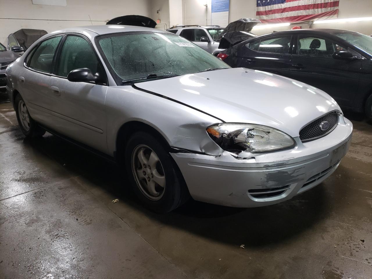 Lot #2947526811 2005 FORD TAURUS SE