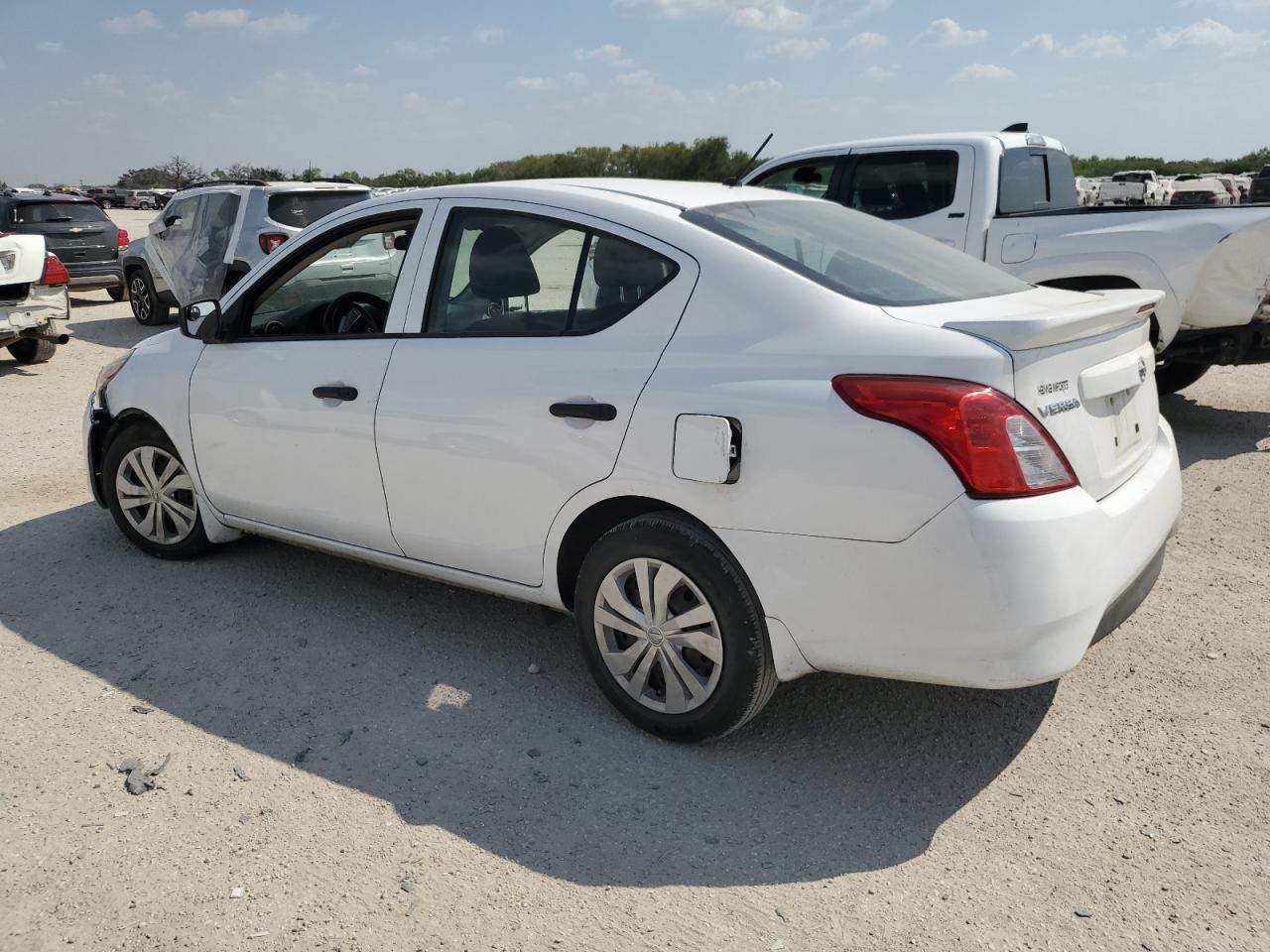 Lot #2921729772 2018 NISSAN VERSA S