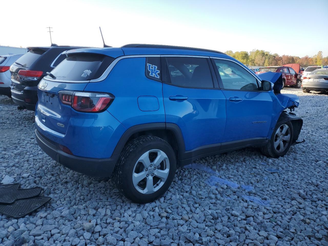 Lot #2937446852 2018 JEEP COMPASS LA