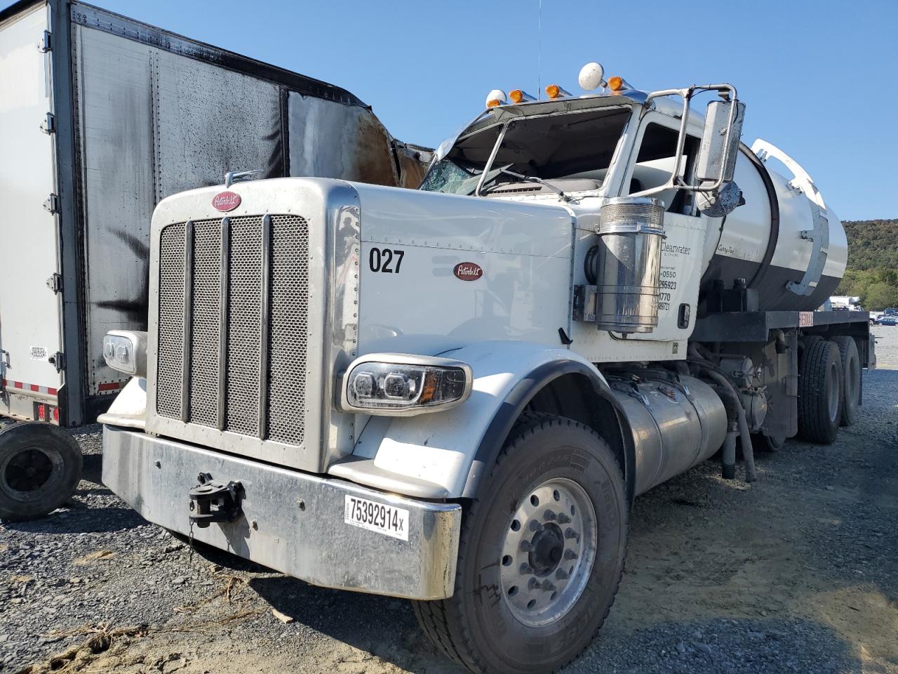 Lot #2986958817 2020 PETERBILT 389