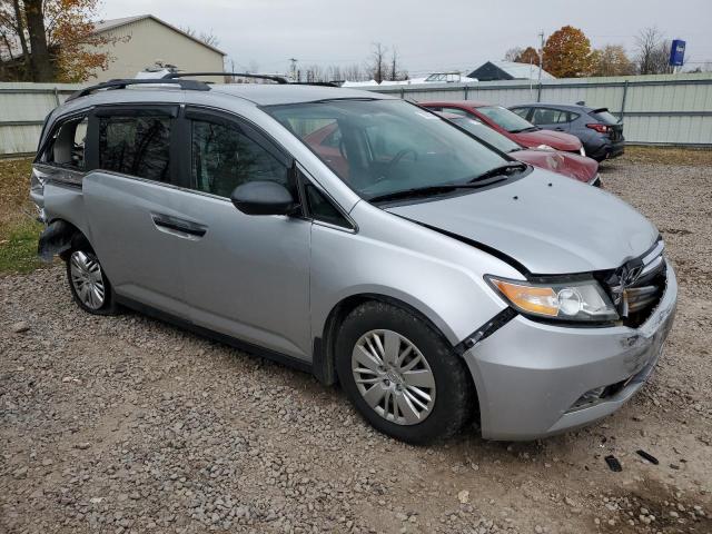 VIN 5FNRL5H25FB105564 2015 Honda Odyssey, LX no.4