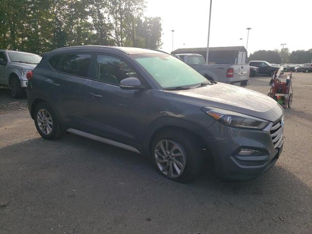 VIN KM8J3CA45HU445798 2017 Hyundai Tucson, Limited no.4