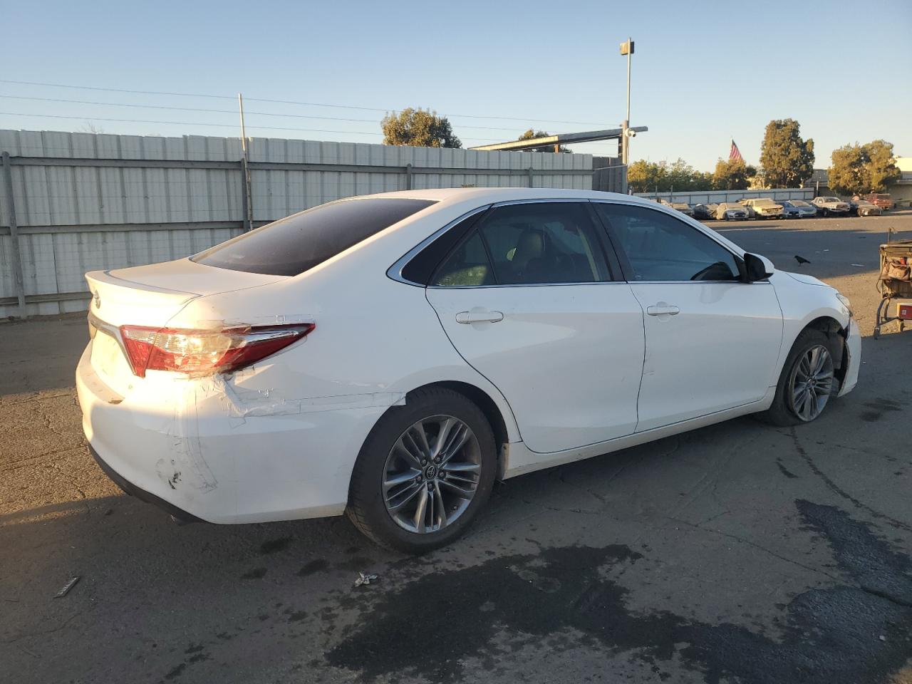 Lot #2970151352 2016 TOYOTA CAMRY LE