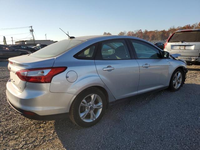 VIN 1FADP3F29EL159232 2014 Ford Focus, SE no.3