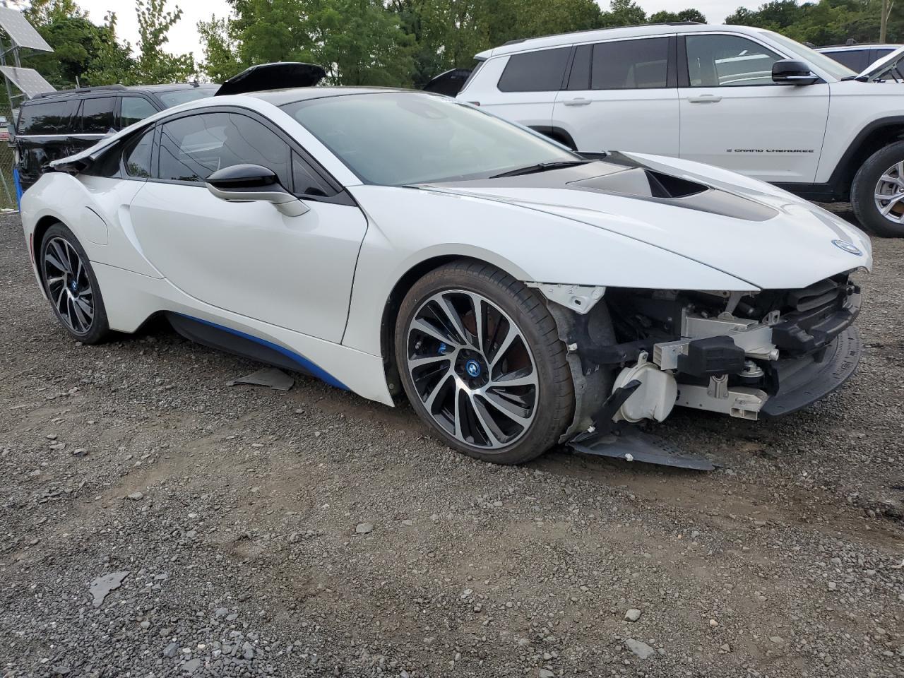 Lot #2940474523 2016 BMW I8