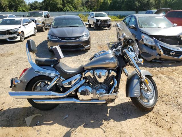 2007 HONDA VTX1300 R #3048607865