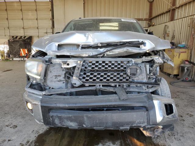 VIN 5TFDW5F13JX698321 2018 Toyota Tundra, Crewmax Sr5 no.5