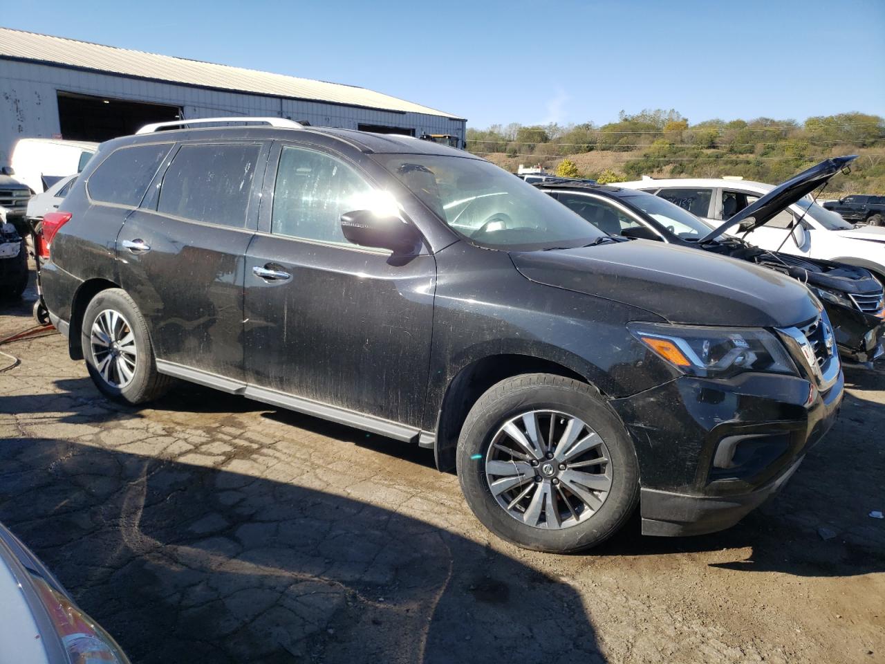 Lot #2978600203 2017 NISSAN PATHFINDER