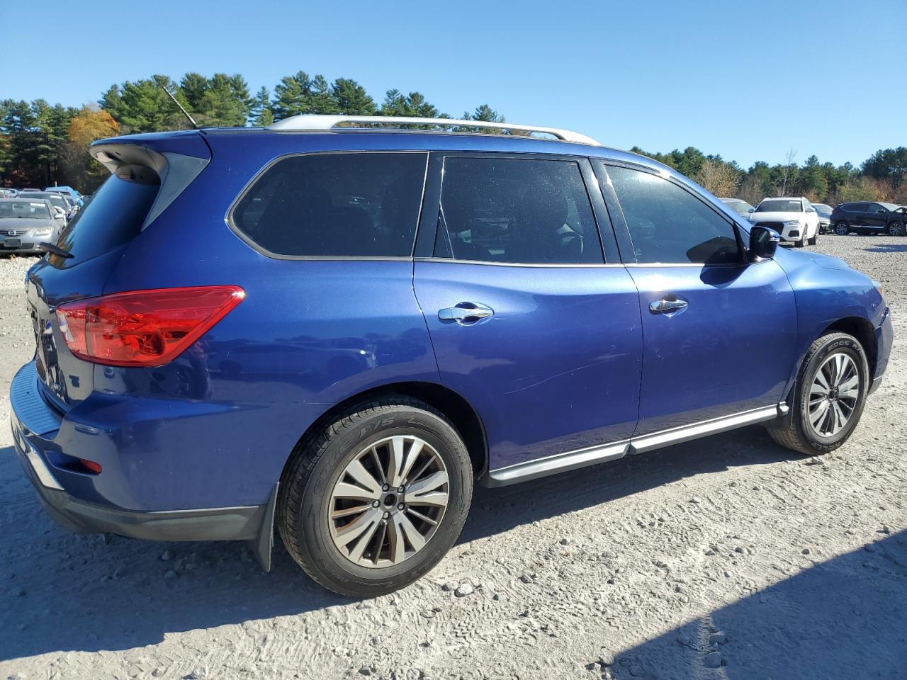 Lot #2942521172 2017 NISSAN PATHFINDER