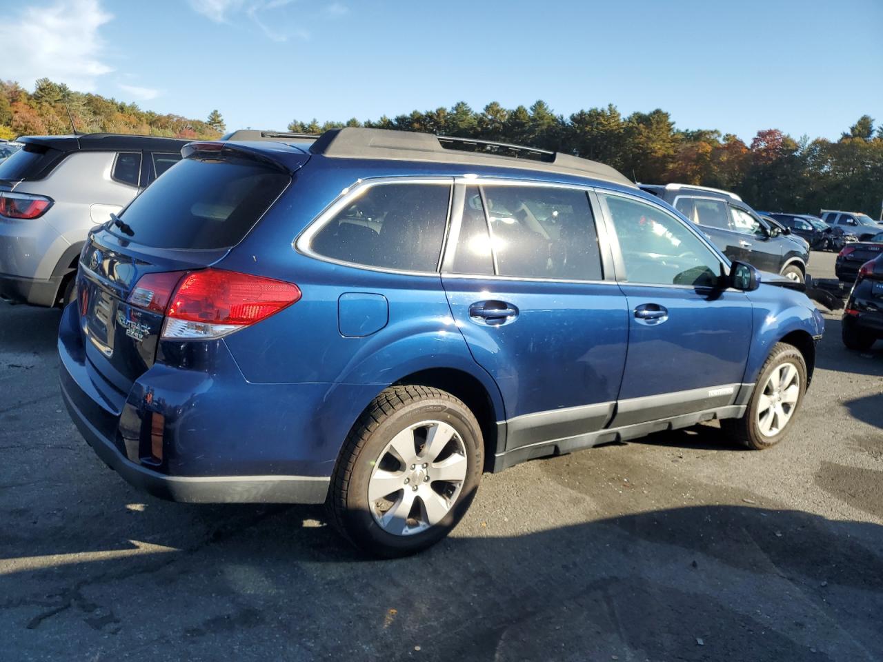 Lot #2935607114 2011 SUBARU OUTBACK 2.