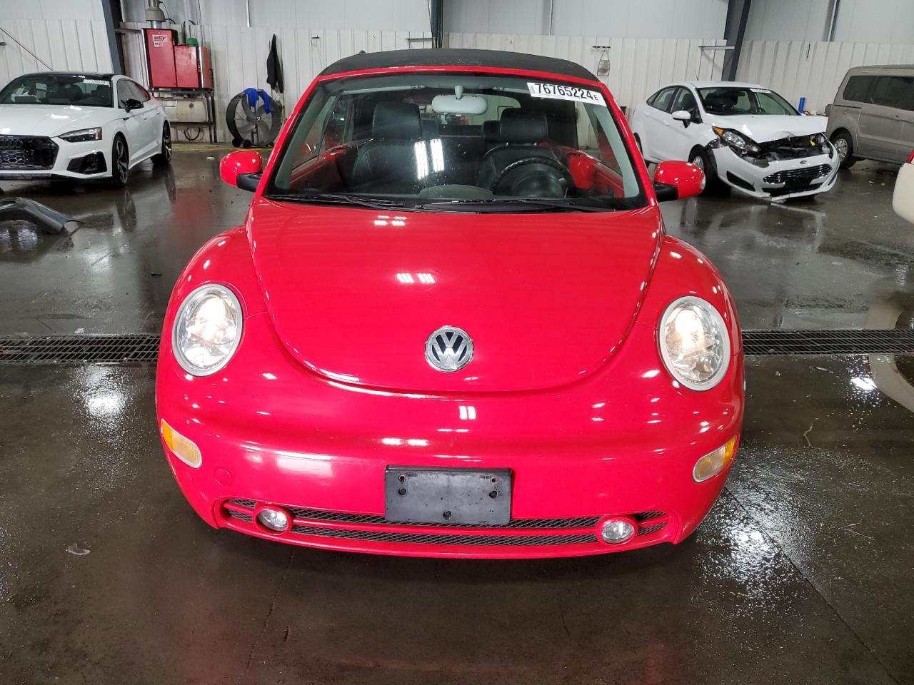 Lot #2976991581 2004 VOLKSWAGEN NEW BEETLE