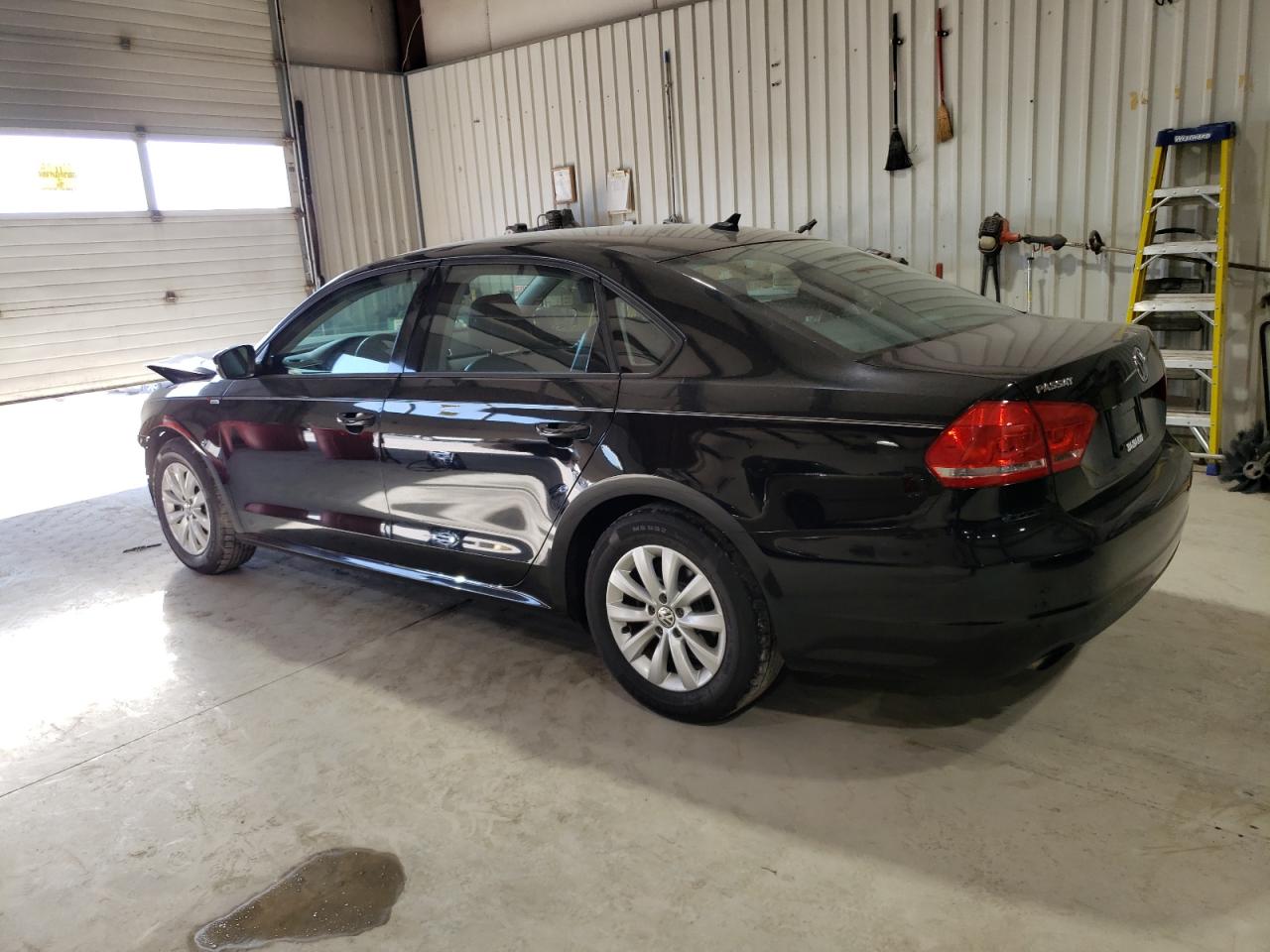 Lot #2994183343 2015 VOLKSWAGEN PASSAT S