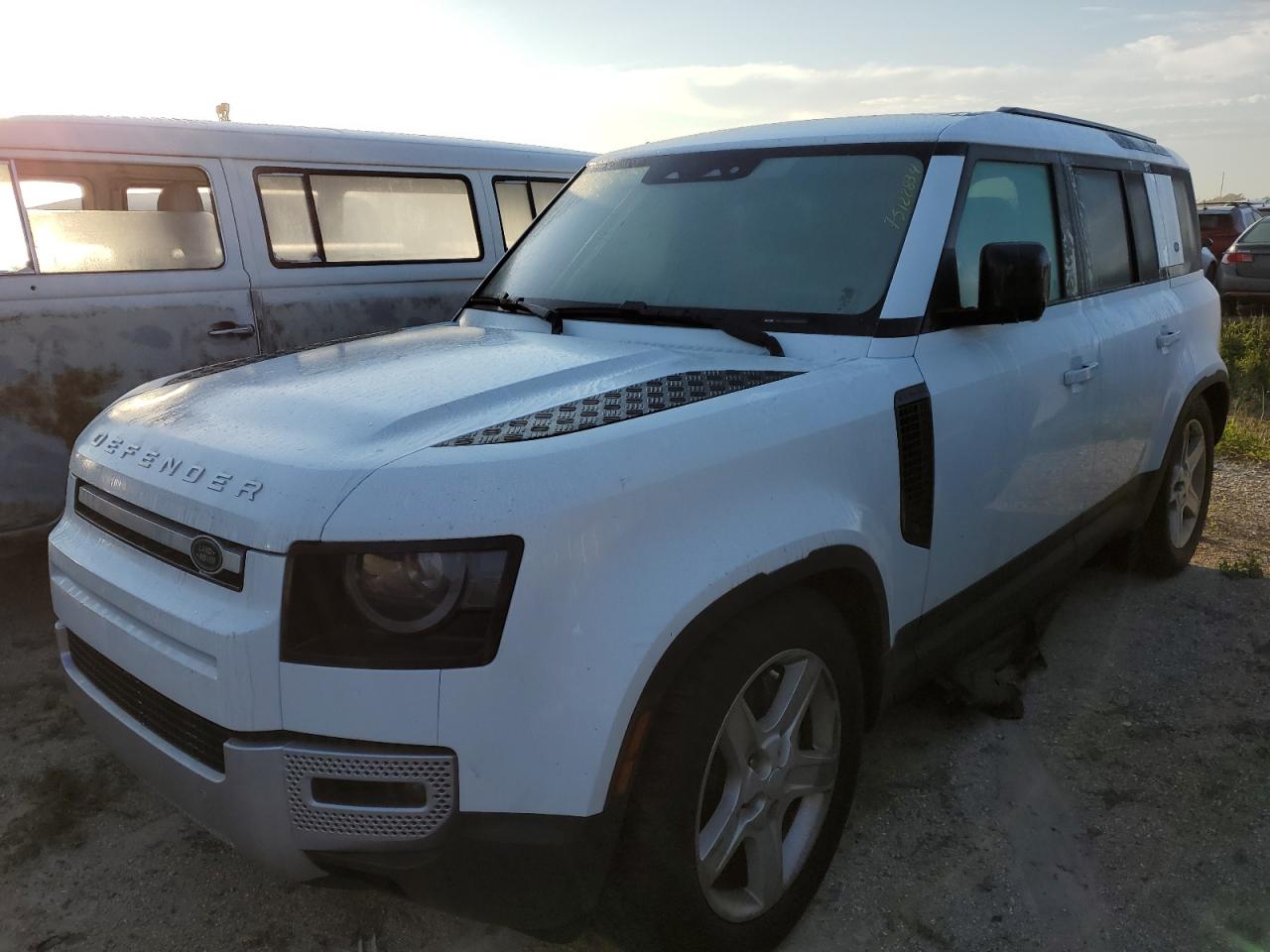 Land Rover Defender 2021 110 SE