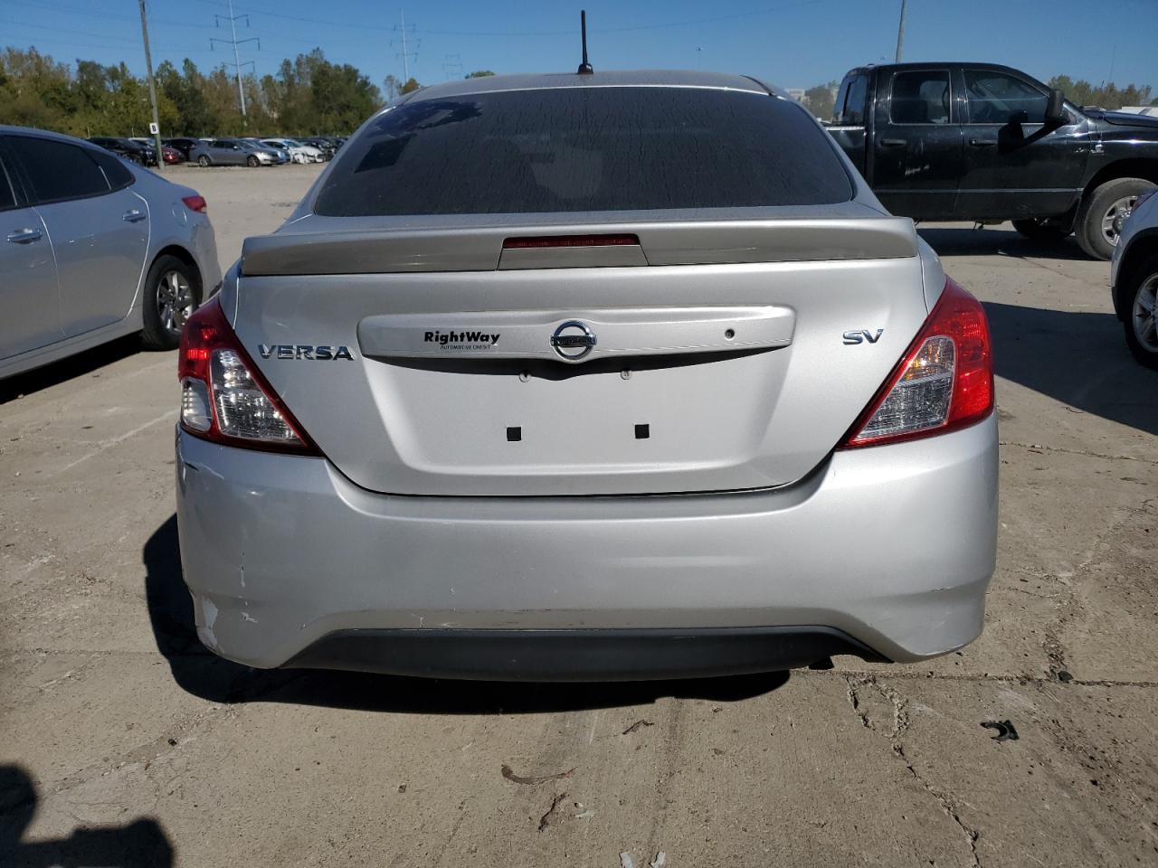 Lot #2923652745 2017 NISSAN VERSA S