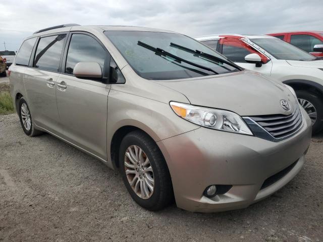 VIN 5TDYK3DC7FS545427 2015 Toyota Sienna, Xle no.4