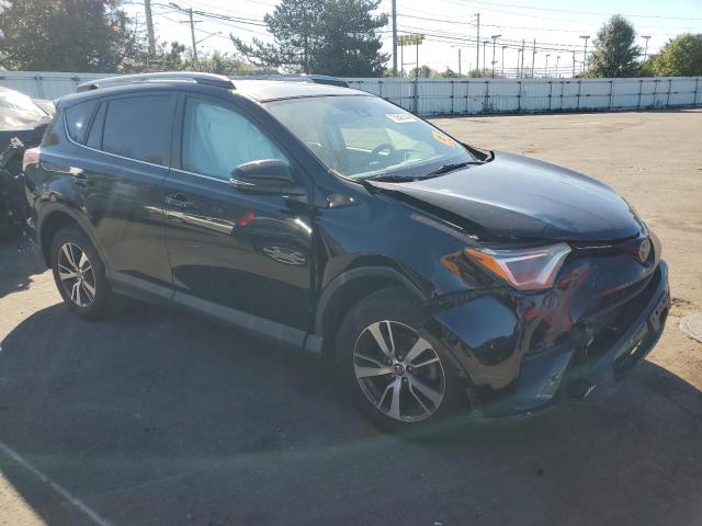 VIN 2T3RFREV5HW637892 2017 Toyota RAV4, Xle no.4