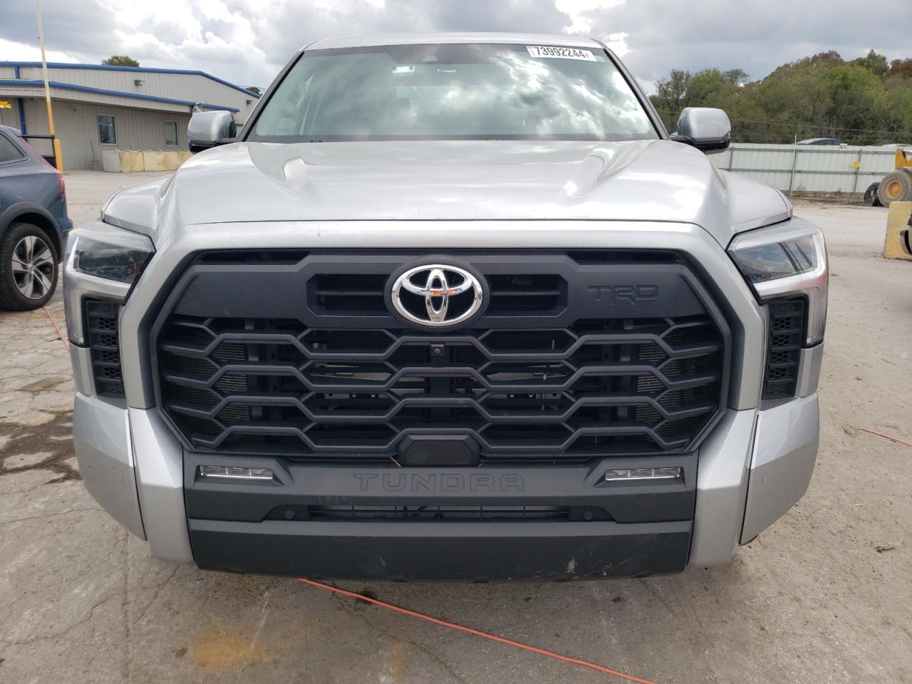TOYOTA TUNDRA CREWMAX SR