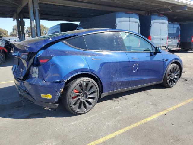 VIN 7SAYGDEF2NF345786 2022 Tesla MODEL Y no.3