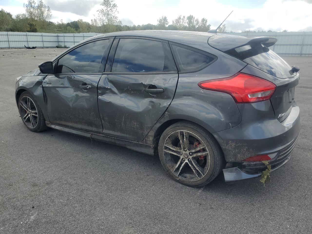 Lot #2888659820 2018 FORD FOCUS ST