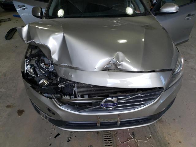 2015 VOLVO V60 YV140MEJ3F1246824