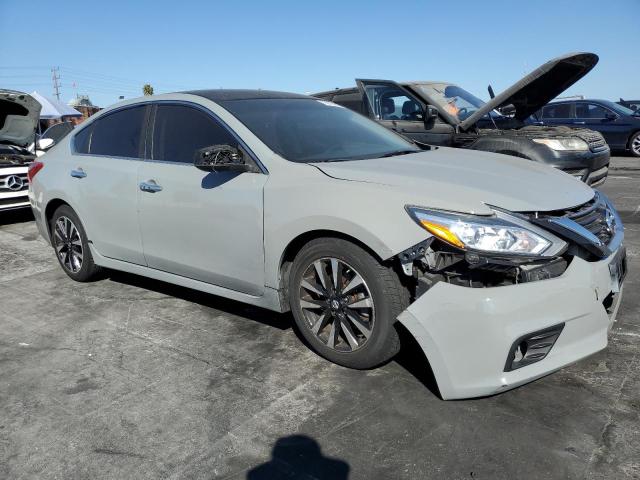 VIN 1N4AL3APXJC242762 2018 NISSAN ALTIMA no.4