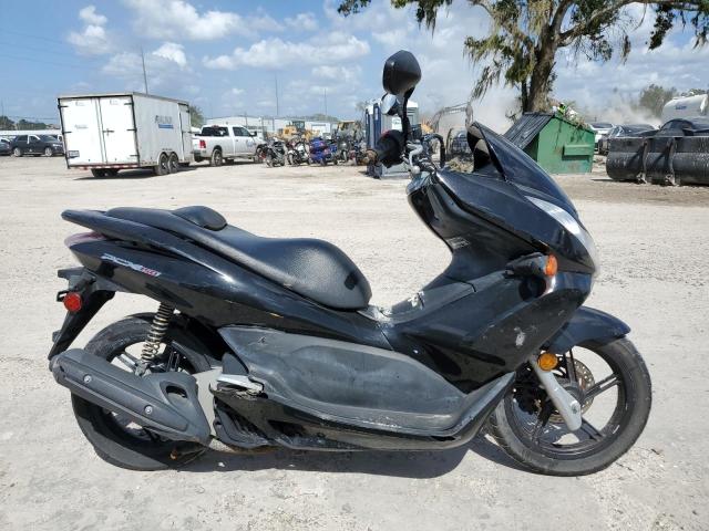 HONDA PCX 150 2013 black  gas MLHKF1214D5002164 photo #1