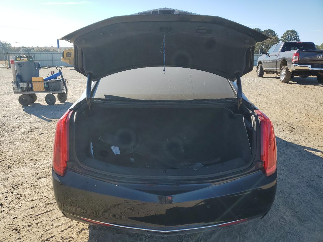 Lot #2955437526 2016 CADILLAC XTS