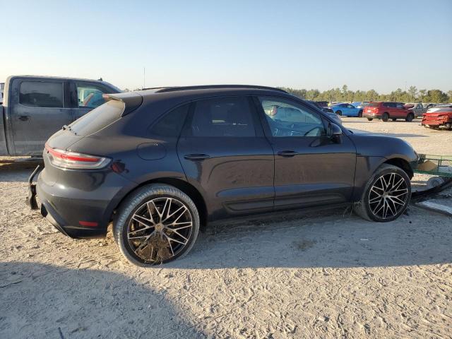 VIN WP1AA2A59NLB00450 2022 Porsche Macan no.3