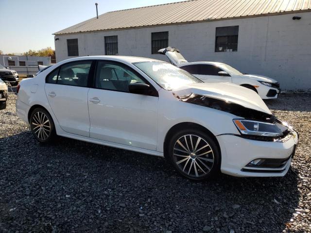 2015 VOLKSWAGEN JETTA SE - 3VWD17AJ1FM425857