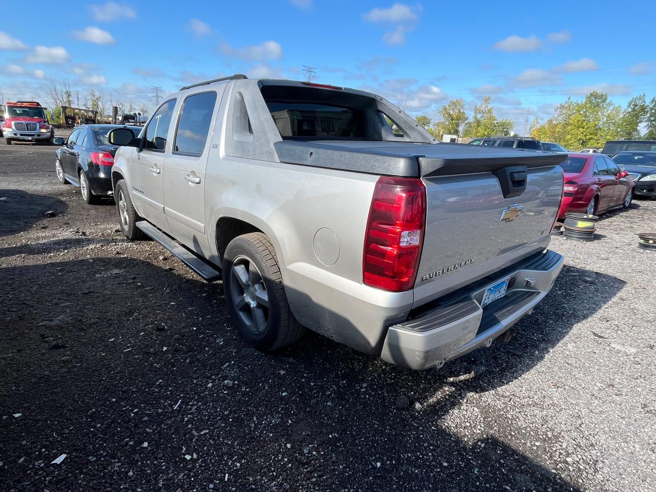 CHEVROLET AVALANCHE 2007 gray crew pic flexible fuel 3GNFK123X7G230689 photo #4