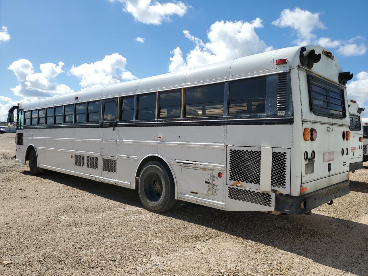 Lot #2940726566 2005 THOMAS SCHOOL BUS