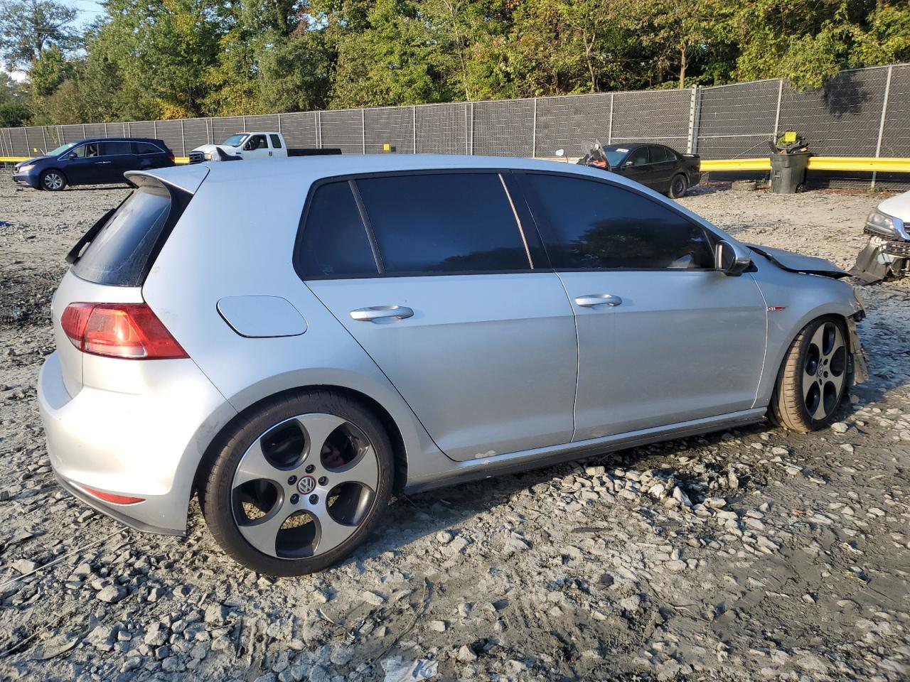 Lot #2972318550 2017 VOLKSWAGEN GTI S