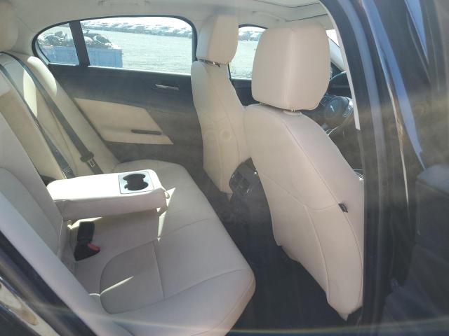 2018 JAGUAR XE PREMIUM SAJAJ4FX4JCP24840