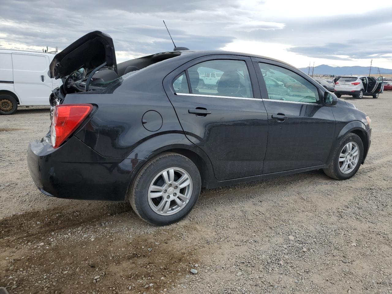 Lot #2970176309 2015 CHEVROLET SONIC LT