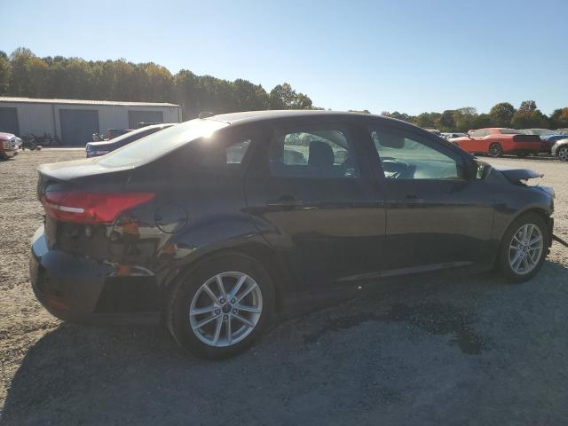 VIN 1FADP3F22JL208863 2018 Ford Focus, SE no.3