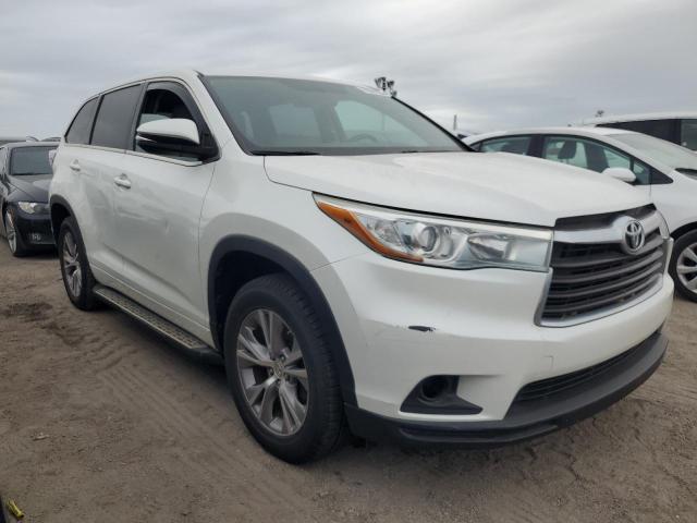 VIN 5TDZKRFH4FS038291 2015 Toyota Highlander, LE no.4