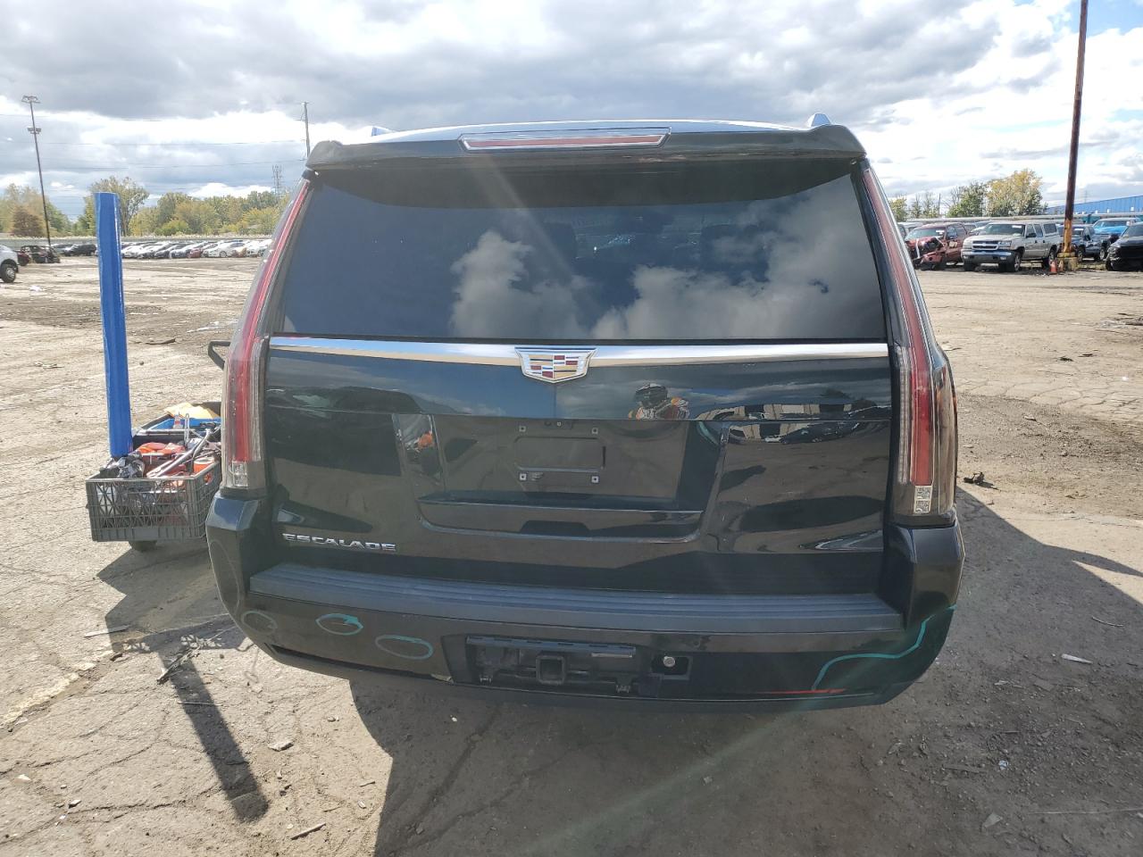 Lot #2969934968 2017 CADILLAC ESCALADE E