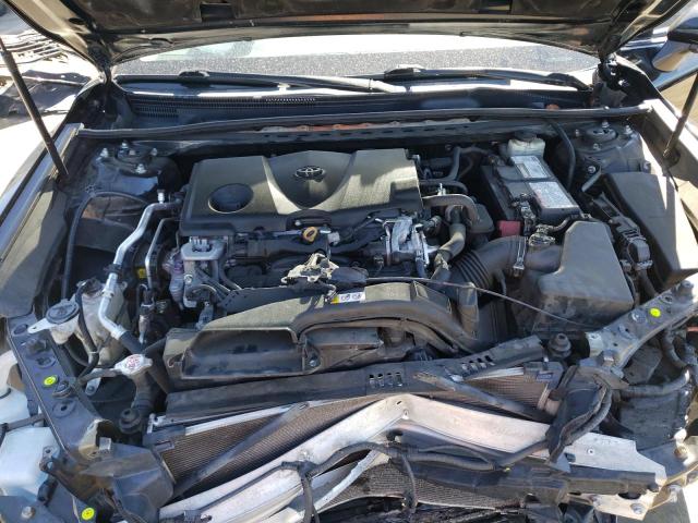 VIN 4T1B11HK0JU004105 2018 Toyota Camry, L no.11