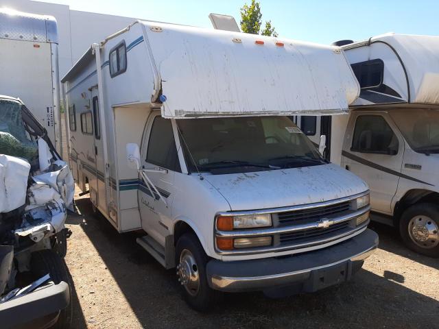 CHEVROLET EXPRESS G3 1998 white cutaway gas 1GBJG31J2W1109737 photo #1