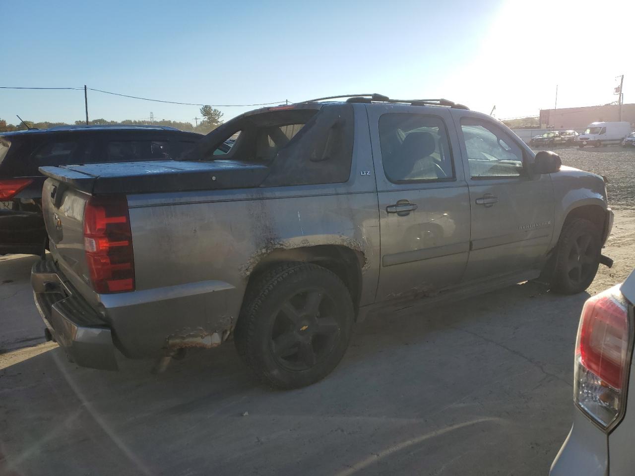 CHEVROLET AVALANCHE 2007 gray  flexible fuel 3GNFK12317G145501 photo #4