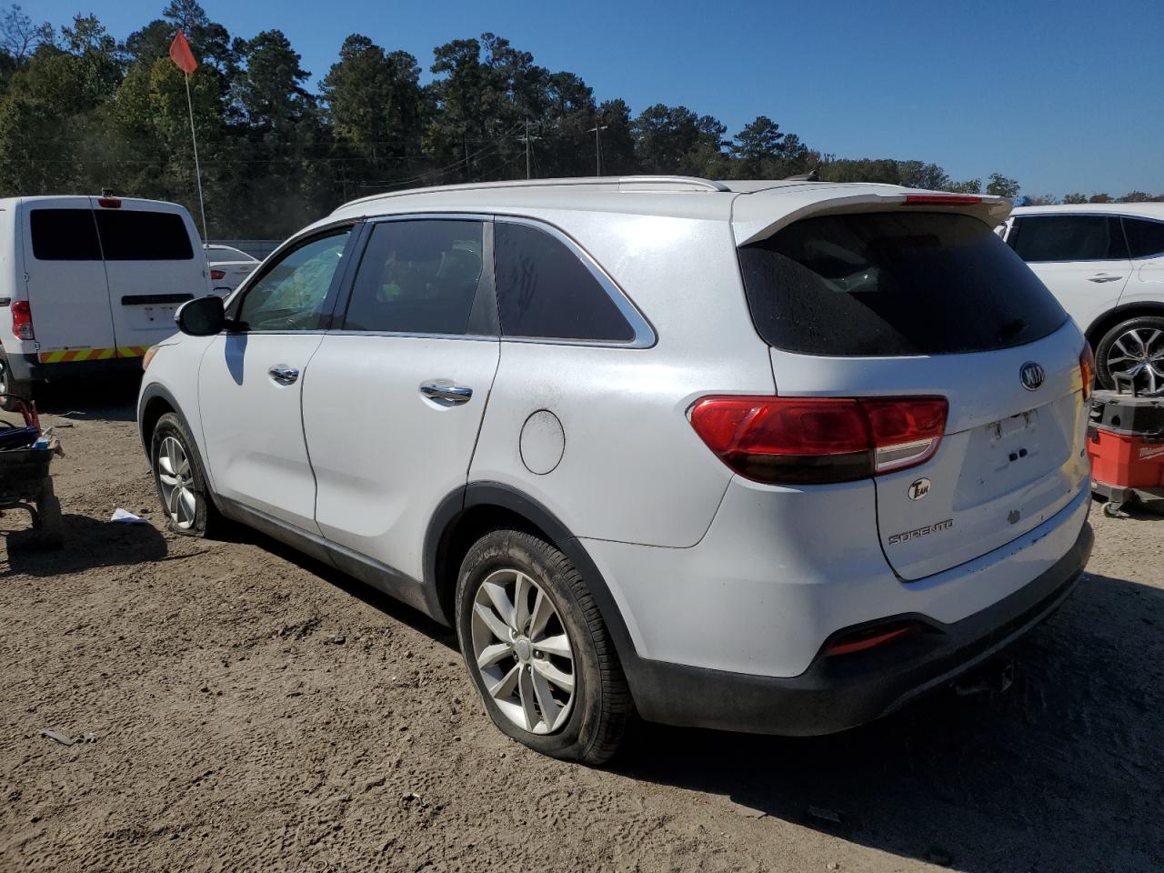 Lot #2944936875 2016 KIA SORENTO LX