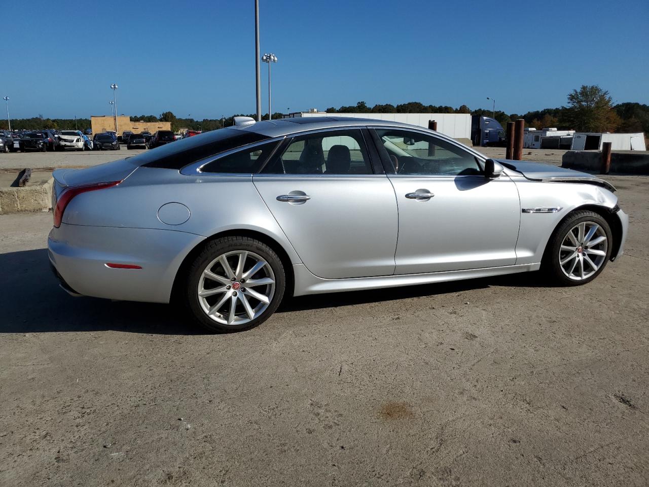 Lot #2962513716 2016 JAGUAR XJ