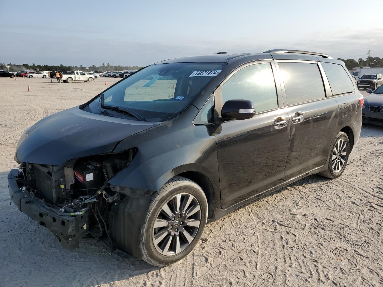 Toyota Sienna 2019 Wagon body style