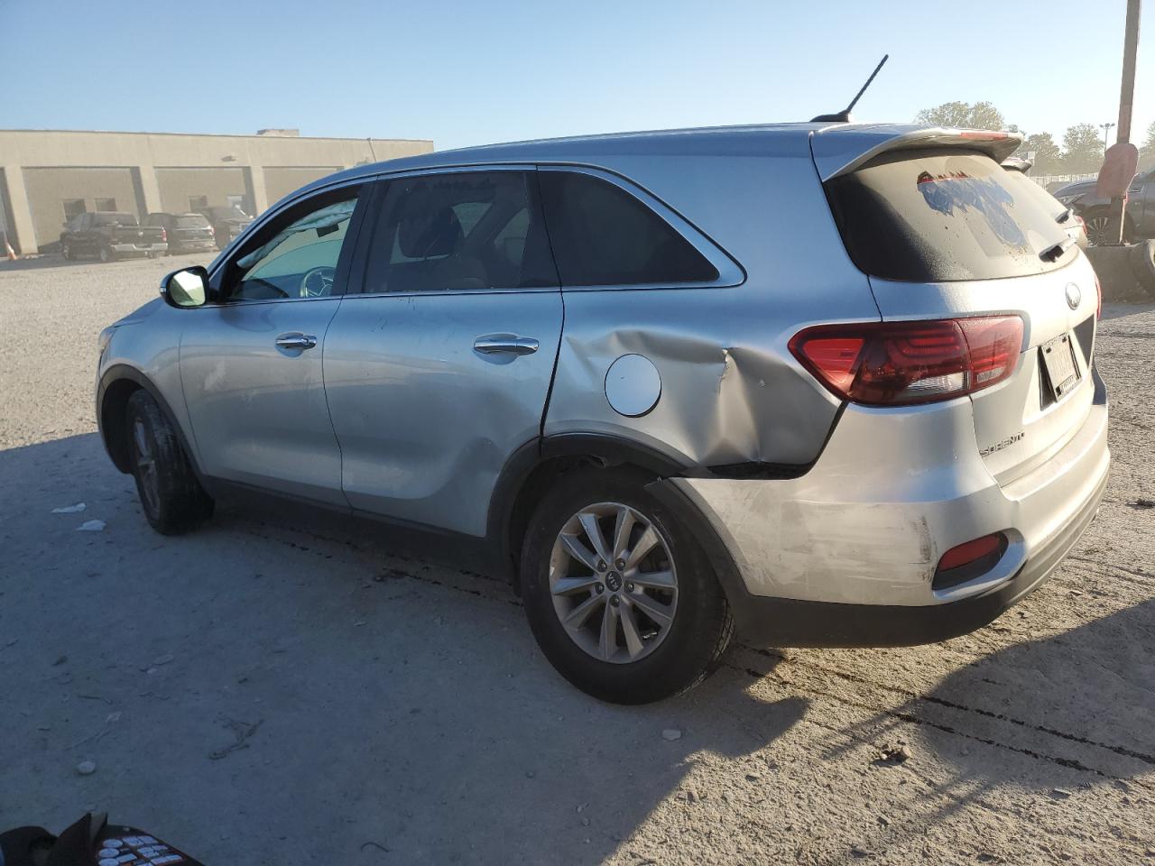 Lot #2943136407 2020 KIA SORENTO S