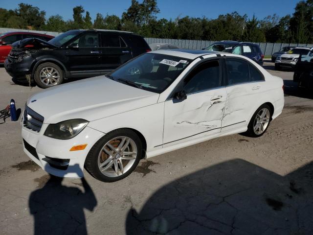 VIN WDDGF4HB4DA773036 2013 Mercedes-Benz C-Class, 250 no.1