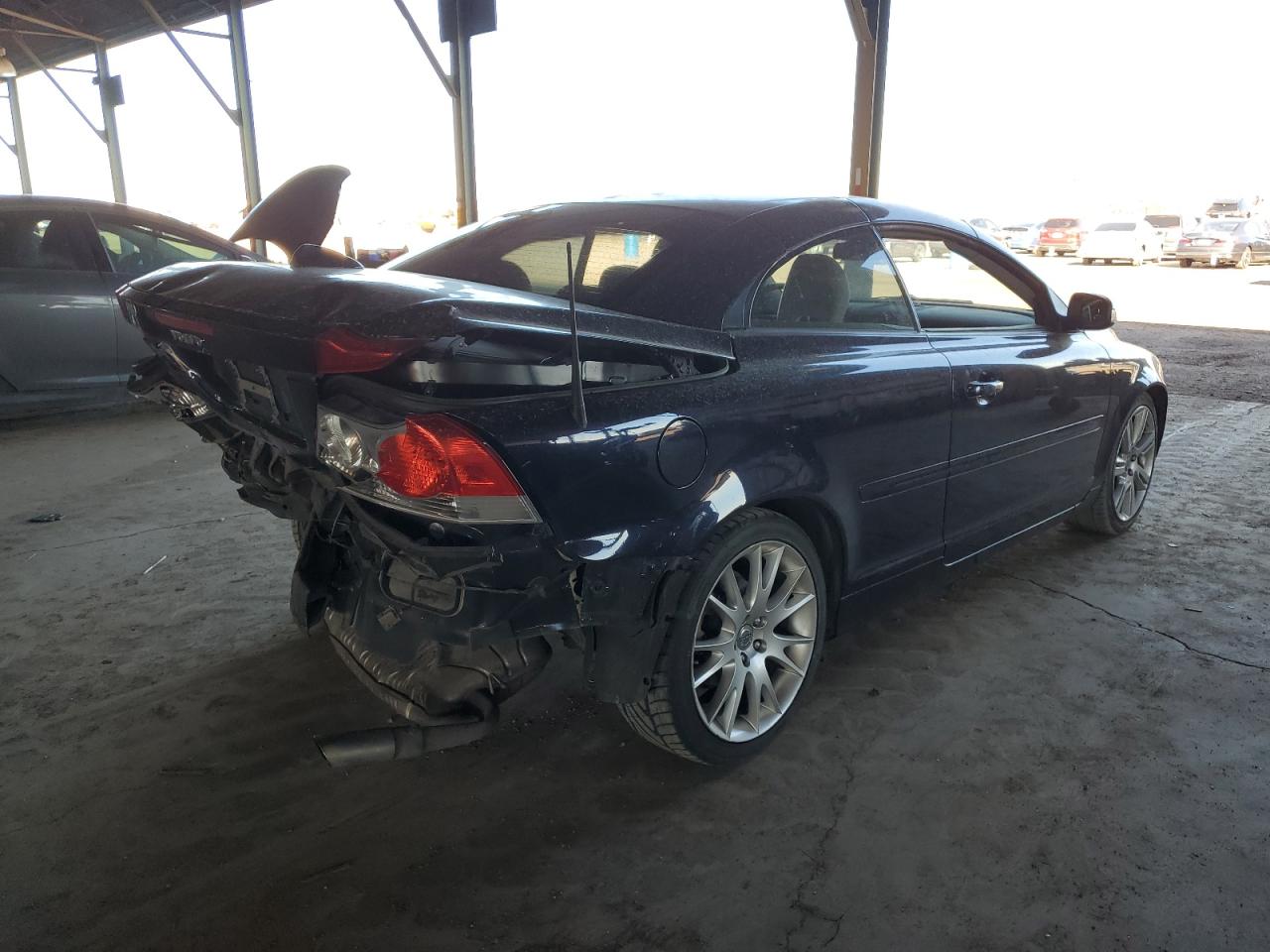 Lot #2978947636 2008 VOLVO C70 T5