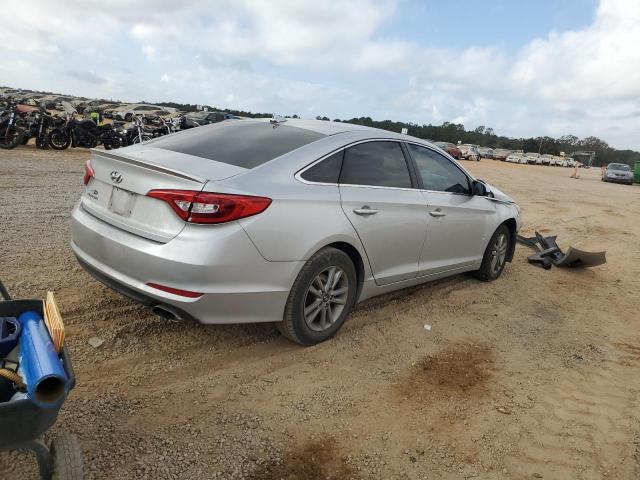 VIN 5NPE24AF8FH161718 2015 Hyundai Sonata, SE no.3