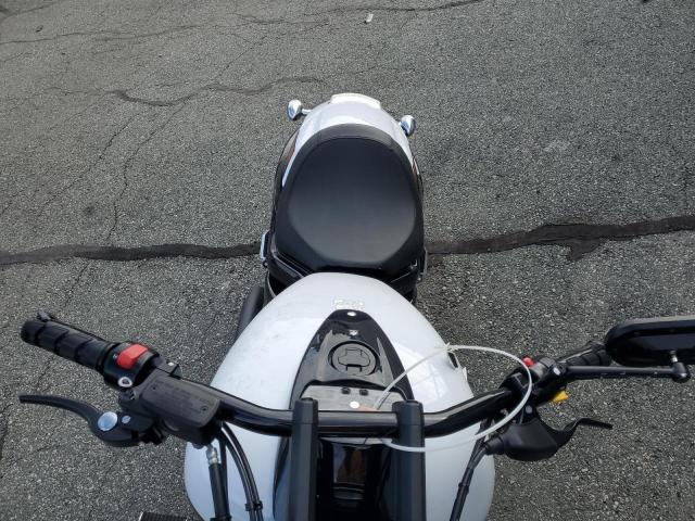 2020 SUZUKI VZR1800 JS1VY53A2L7100252