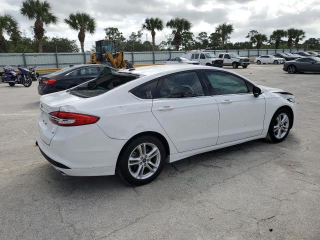 VIN 3FA6P0H74JR113559 2018 Ford Fusion, SE no.3