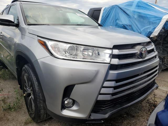 VIN 5TDZZRFH8JS246887 2018 Toyota Highlander, LE no.5